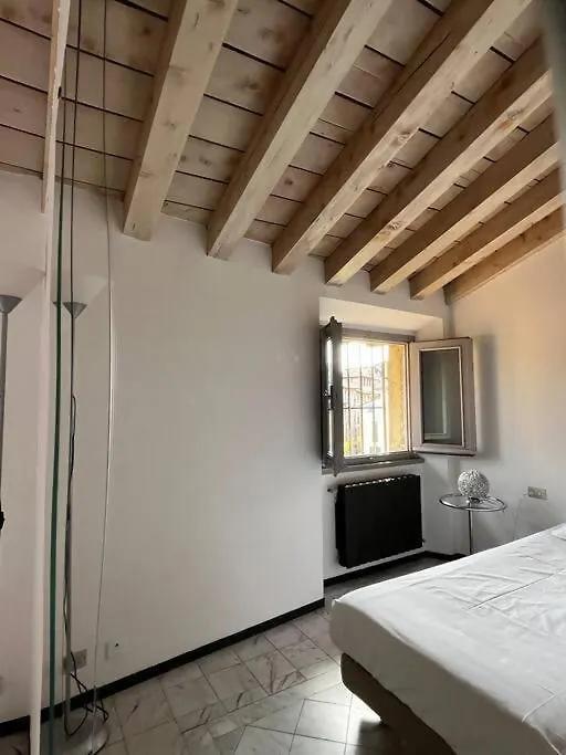 Chambre Dans La Tour Bergamo Guest house