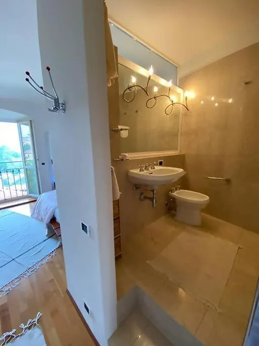 Chambre Dans La Tour Bergamo Guest house